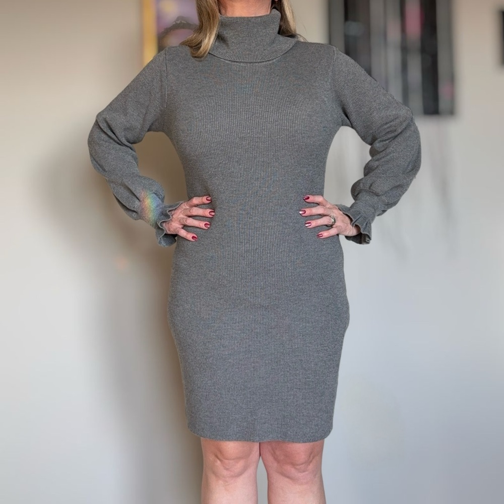 Elegant Gray Turtleneck Sweater Dress - Picture 5 of 13